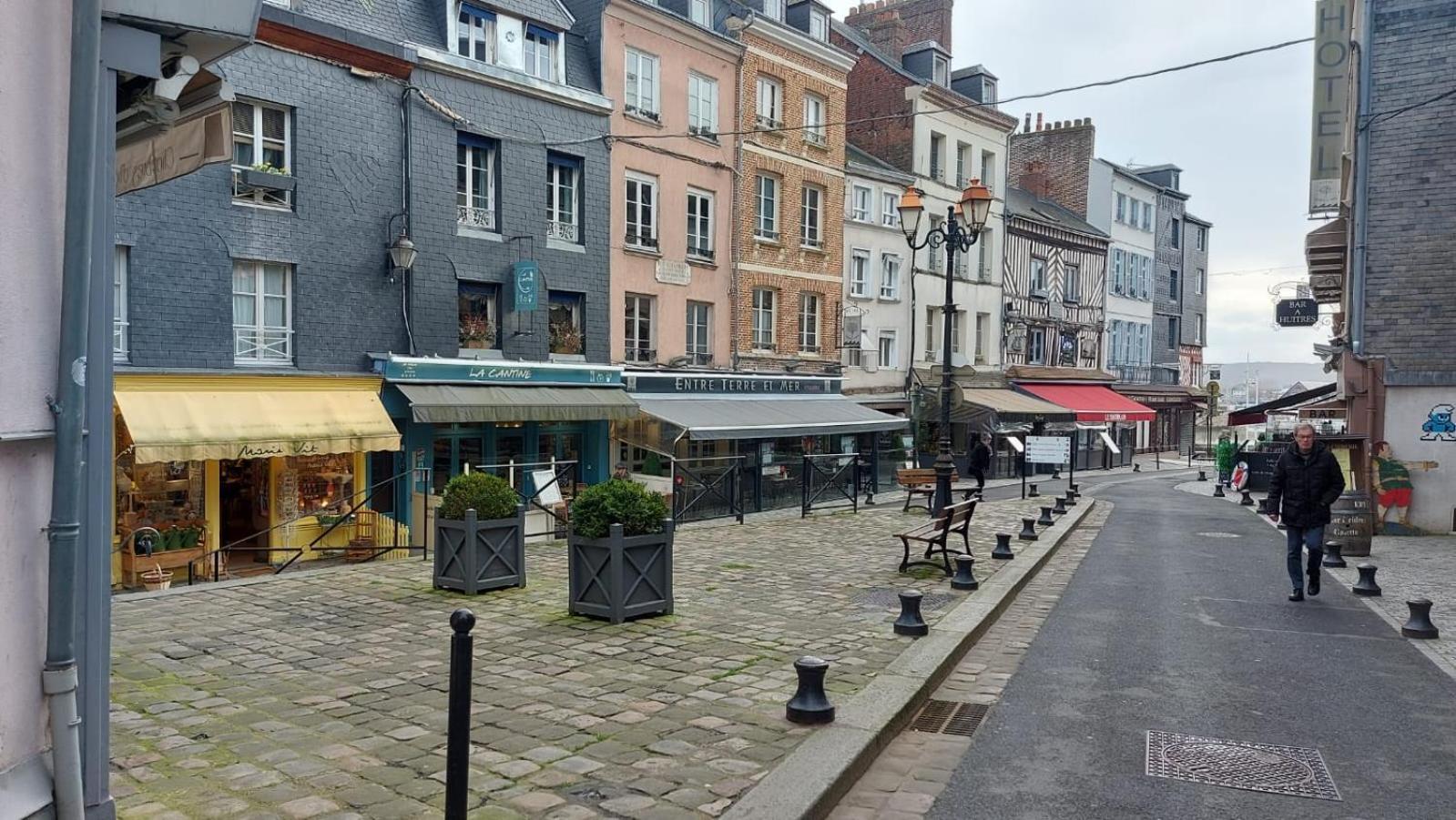 Studio Cosy Au Coeur D'Honfleur Exterior photo